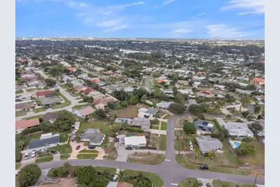 2445  Edgewater Dr, West Palm Beach, FL 33406 - Photo 45