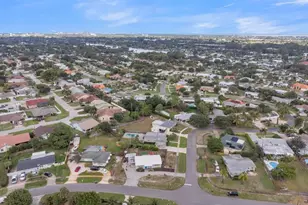 2445 Edgewater Dr, West Palm Beach, FL 33406 - Photo 45