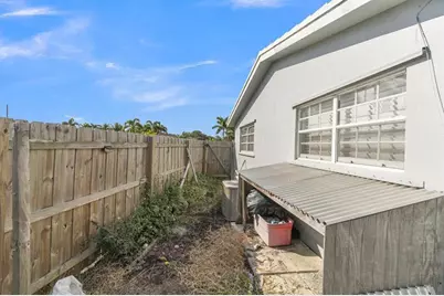 2445  Edgewater Dr, West Palm Beach, FL 33406 - Photo 39