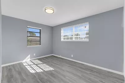 2445  Edgewater Dr, West Palm Beach, FL 33406 - Photo 19