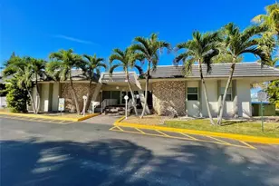 1175 NE Miami Gardens Dr, Miami, FL 33179 - Photo 31