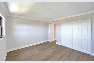 3200  Port Royale Dr N, Unit #905, Fort Lauderdale, FL 33308 - Photo 37