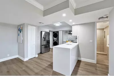 3200  Port Royale Dr N, Unit #905, Fort Lauderdale, FL 33308 - Photo 11