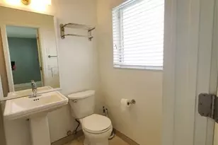 1354 Bayview Dr, Fort Lauderdale, FL 33304 - Photo 13