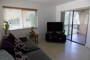 159 Lakeview Dr, Weston, FL 33326 - Photo 11