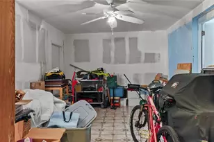 3446 NW 17th St, Miami, FL 33125 - Photo 15