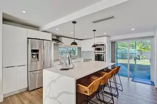 701 NE 164th St, Miami, FL 33162 - Photo 7