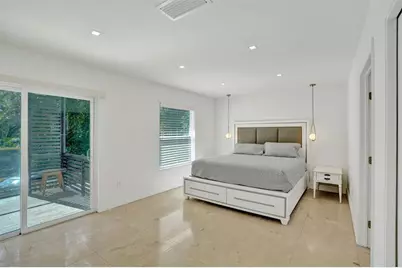 701 NE 164th St, Miami, FL 33162 - Photo 23