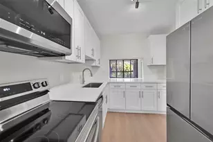 8411 Forest Hills Dr, Coral Springs, FL 33065 - Photo 13