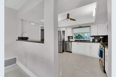 9611 NW 3rd St, Pembroke Pines, FL 33024 - Photo 7