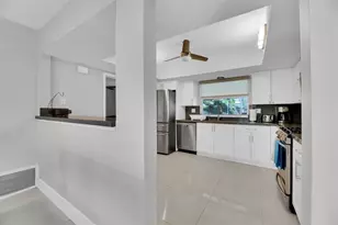 9611 NW 3rd St, Pembroke Pines, FL 33024 - Photo 7