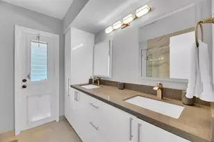 9611 NW 3rd St, Pembroke Pines, FL 33024 - Photo 19