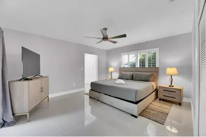 9611 NW 3rd St, Pembroke Pines, FL 33024 - Photo 17