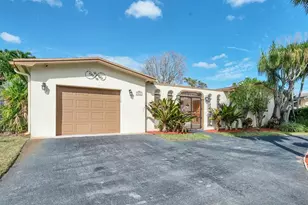 9611 NW 3rd St, Pembroke Pines, FL 33024 - Photo 35