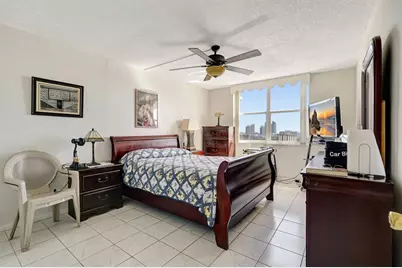 437  Golden Isles Dr, Unit #15G, Hallandale Beach, FL 33009 - Photo 19