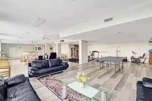 437 Golden Isles Dr, Hallandale Beach, FL 33009 - Photo 29