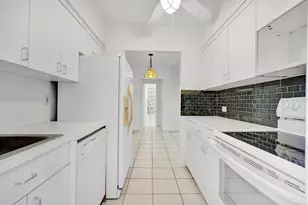 326 Madison St, Hollywood, FL 33019 - Photo 9