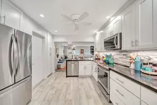 2611 NE 53rd St, Lighthouse Point, FL 33064 - Photo 17