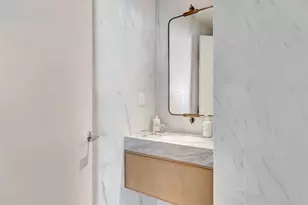 525 N Fort Lauderdale Beach Blvd, Fort Lauderdale, FL 33304 - Photo 17