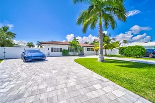 250 NE 27th Ct, Boca Raton, FL 33431 - Photo 3