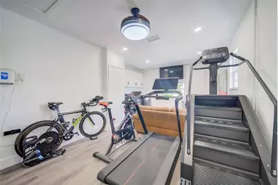 250 NE 27th Ct, Boca Raton, FL 33431 - Photo 23