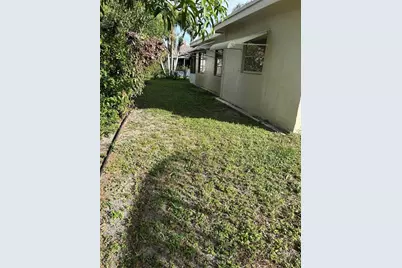 7611 NW 72nd Way, Tamarac, FL 33321 - Photo 3