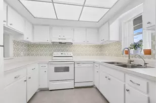 415 US Hwy 1 Unit, North Palm Beach, FL 33408 - Photo 9