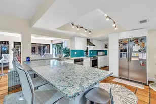 980 SW 70th Ave, Plantation, FL 33317 - Photo 15