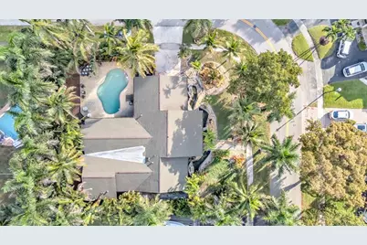 980 SW 70th Ave, Plantation, FL 33317 - Photo 1