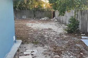 1810 NE 42nd St, Pompano Beach, FL 33064 - Photo 21