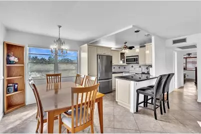 3021  Swansea B, Unit #3021, Deerfield Beach, FL 33442 - Photo 5