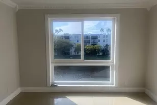 2106 S Cypress Bend Dr, Pompano Beach, FL 33069 - Photo 9