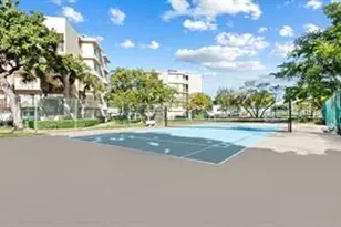 2106 S Cypress Bend Dr, Pompano Beach, FL 33069 - Photo 19