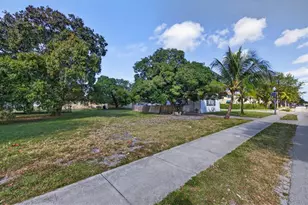 900 NW 2nd St, Fort Lauderdale, FL 33311 - Photo 21