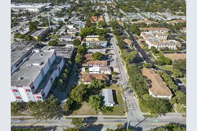 900 NW 2nd St, Fort Lauderdale, FL 33311 - Photo 13