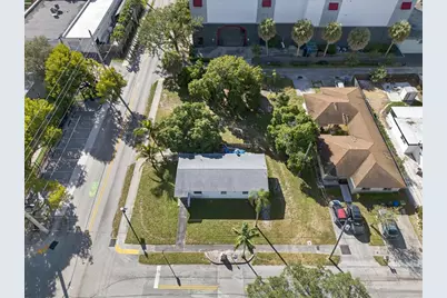 900 NW 2nd St, Fort Lauderdale, FL 33311 - Photo 5