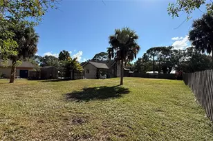 354 Baysinger Ave, Fort Pierce, FL 34982 - Photo 7