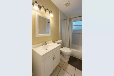 734 NW 13th Ter, Fort Lauderdale, FL 33311 - Photo 7