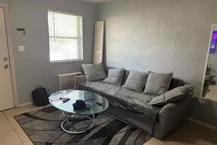 741 NW 10th Terrace, Fort Lauderdale, FL 33311 - Photo 5