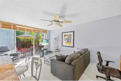2212 NE 7th St, Hallandale Beach, FL 33009 - Photo 13