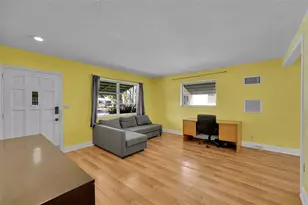 2704 NW 48th St, Fort Lauderdale, FL 33309 - Photo 5