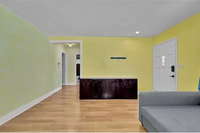 2704 NW 48th St, Fort Lauderdale, FL 33309 - Photo 13