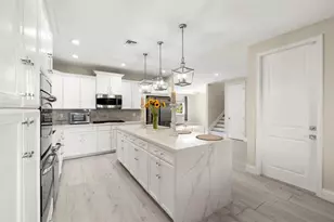 112 NW Gardener St, Boca Raton, FL 33432 - Photo 5