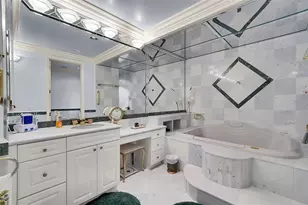 6001 N Ocean Dr, Hollywood, FL 33019 - Photo 23