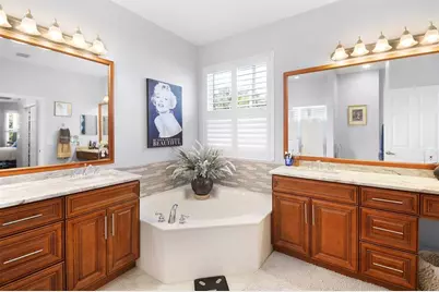 6848 SE Twin Oaks Cir, Stuart, FL 34997 - Photo 27