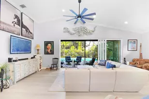 6848 SE Twin Oaks Cir, Stuart, FL 34997 - Photo 9