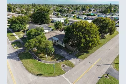 9370 NW 25th Ct, Sunrise, FL 33322 - Photo 45