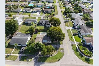 9370 NW 25th Ct, Sunrise, FL 33322 - Photo 49