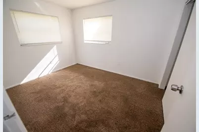 9370 NW 25th Ct, Sunrise, FL 33322 - Photo 21