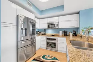 2641 N Flamingo Rd, Sunrise, FL 33323 - Photo 3